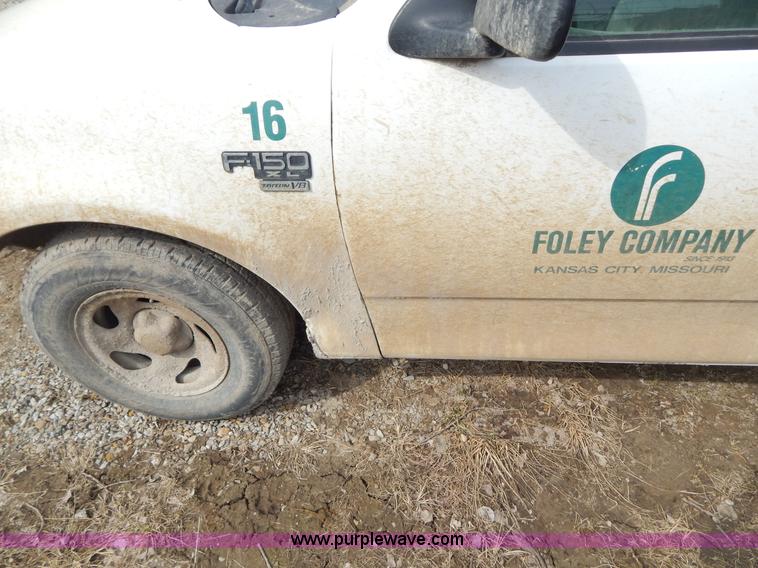 image for item I1139 2003 Ford F150 pickup truck