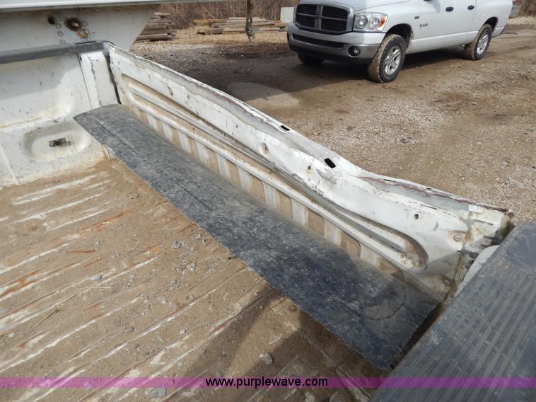 image for item I1139 2003 Ford F150 pickup truck