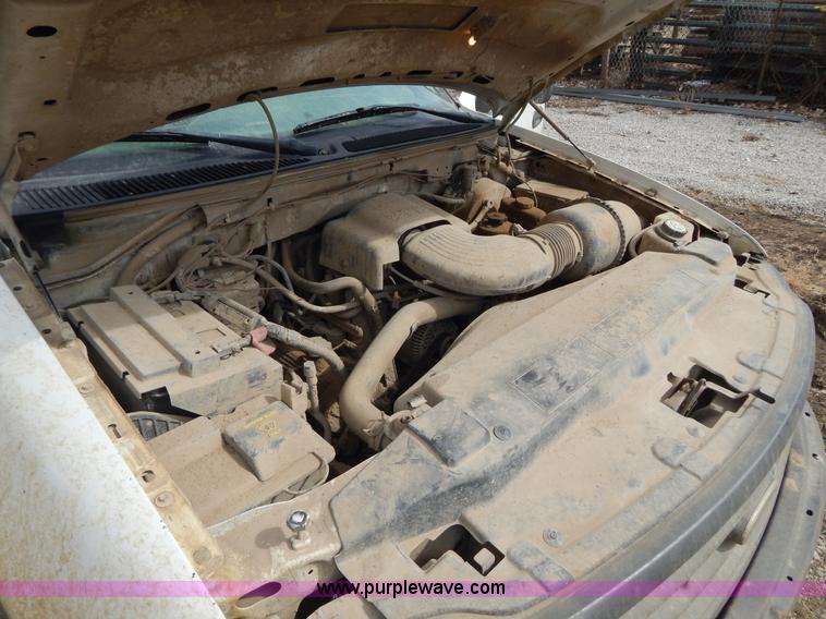 image for item I1139 2003 Ford F150 pickup truck