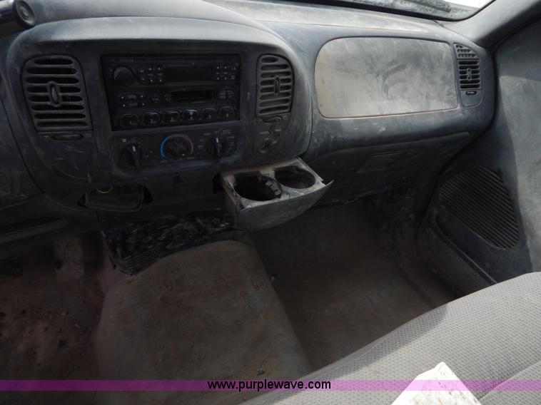 image for item I1139 2003 Ford F150 pickup truck