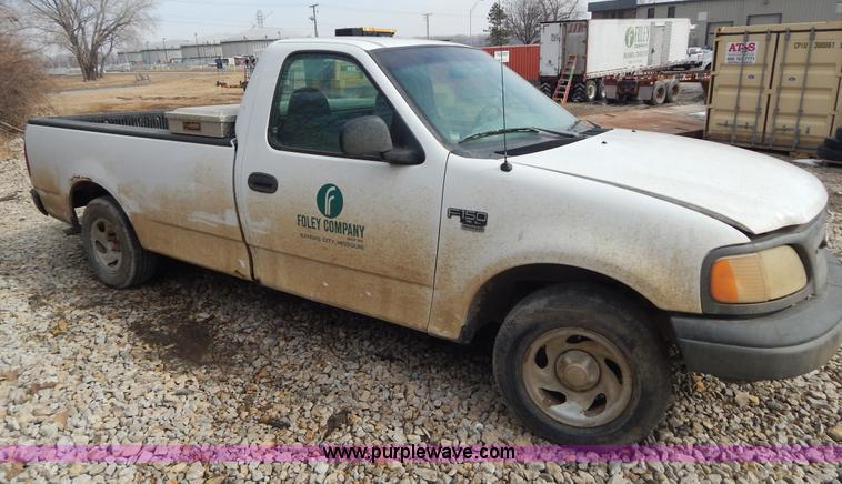 image for item I1141 2002 Ford F150 pickup truck