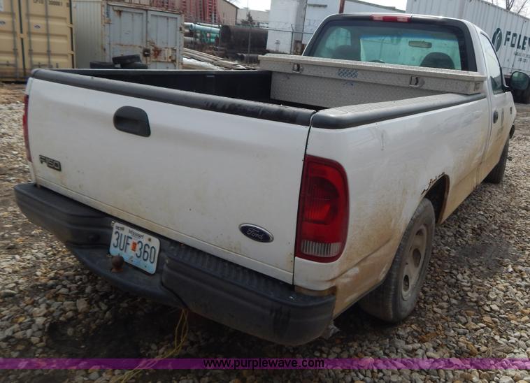 image for item I1141 2002 Ford F150 pickup truck