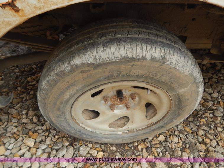 image for item I1141 2002 Ford F150 pickup truck