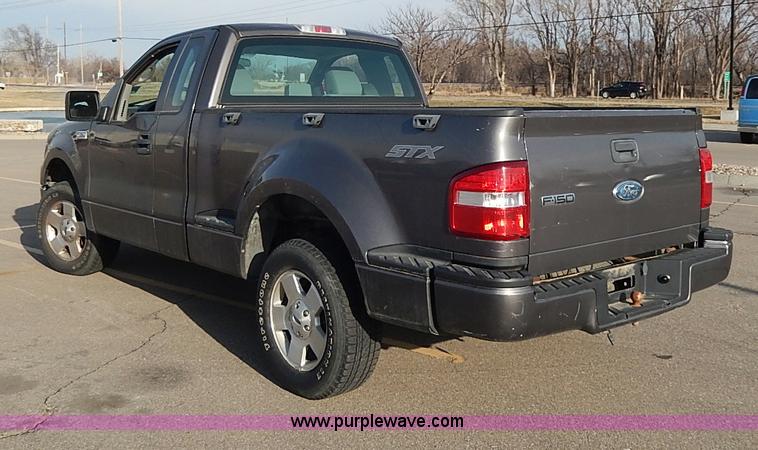 image for item I3738 2006 Ford F150 STX Flareside pickup truck