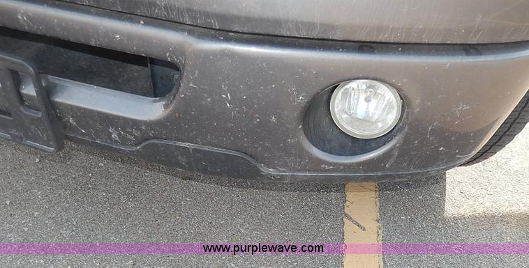 image for item I3738 2006 Ford F150 STX Flareside pickup truck