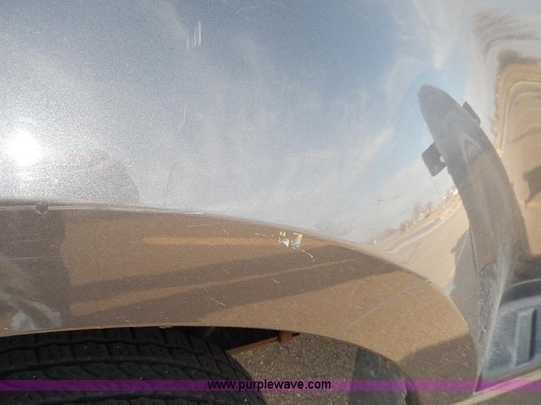 image for item I3738 2006 Ford F150 STX Flareside pickup truck