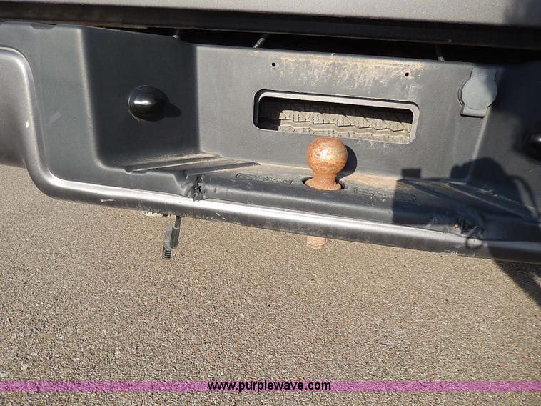 image for item I3738 2006 Ford F150 STX Flareside pickup truck