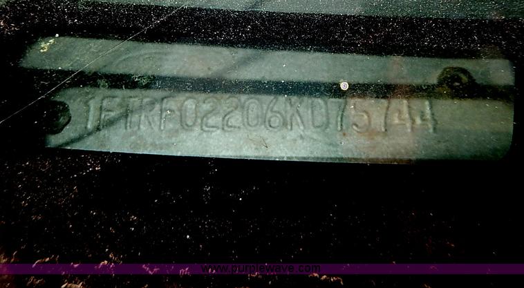 image for item I3738 2006 Ford F150 STX Flareside pickup truck