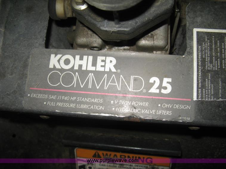 image for item I5542 2007 Exmark Lazer Z zero turn mower with bagger