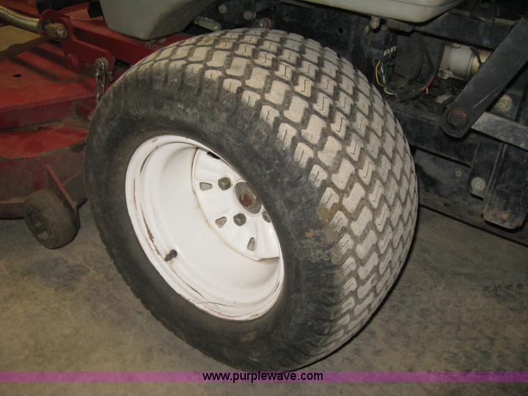 image for item I5542 2007 Exmark Lazer Z zero turn mower with bagger