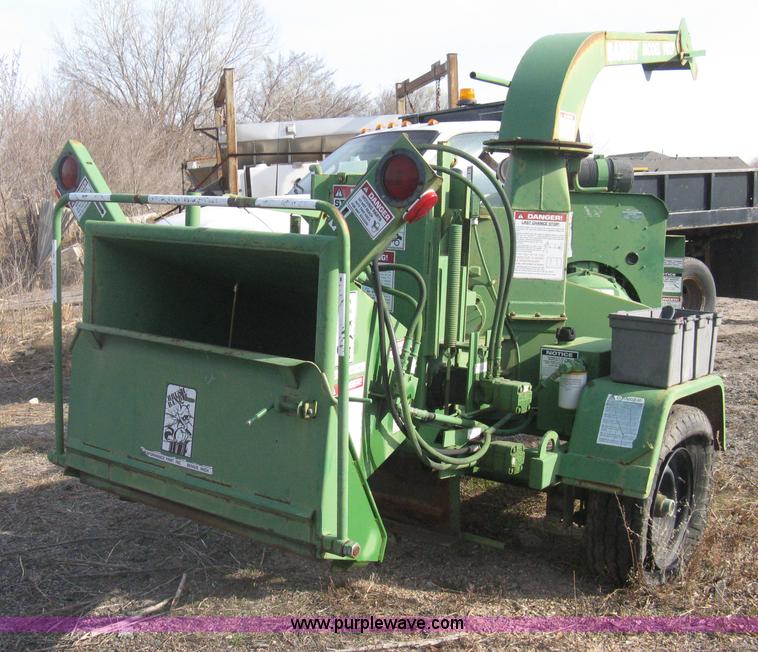 image for item I5543 1998 Bandit 90XP brush chipper