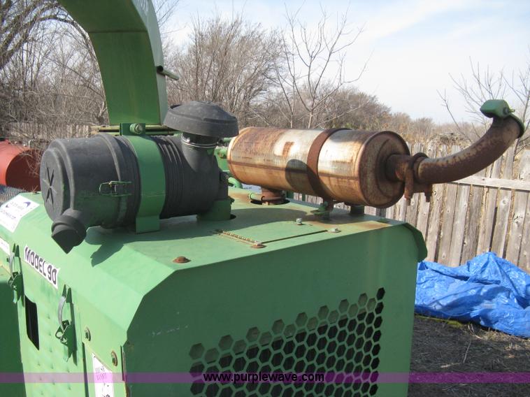 image for item I5543 1998 Bandit 90XP brush chipper