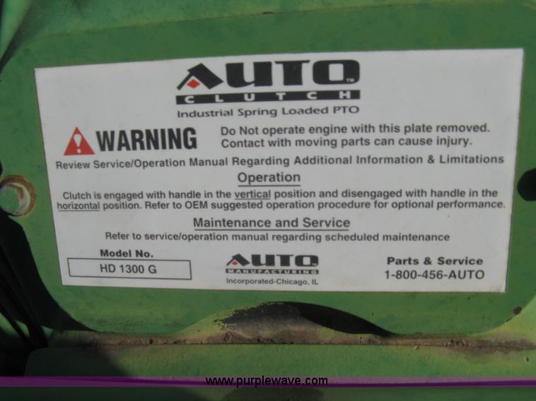 image for item I5543 1998 Bandit 90XP brush chipper