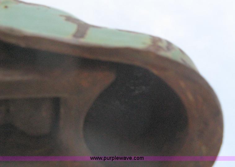 image for item I5543 1998 Bandit 90XP brush chipper