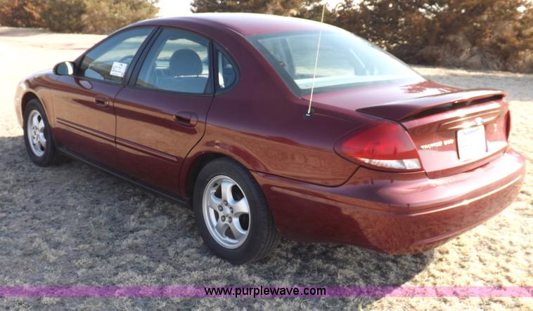 image for item I9032 2004 Ford Taurus SES