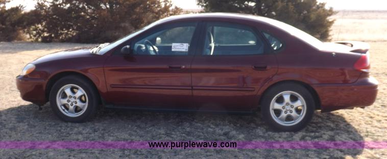 image for item I9032 2004 Ford Taurus SES
