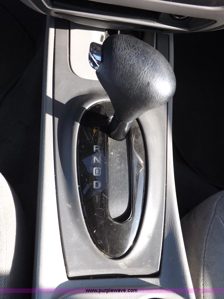 image for item I9032 2004 Ford Taurus SES