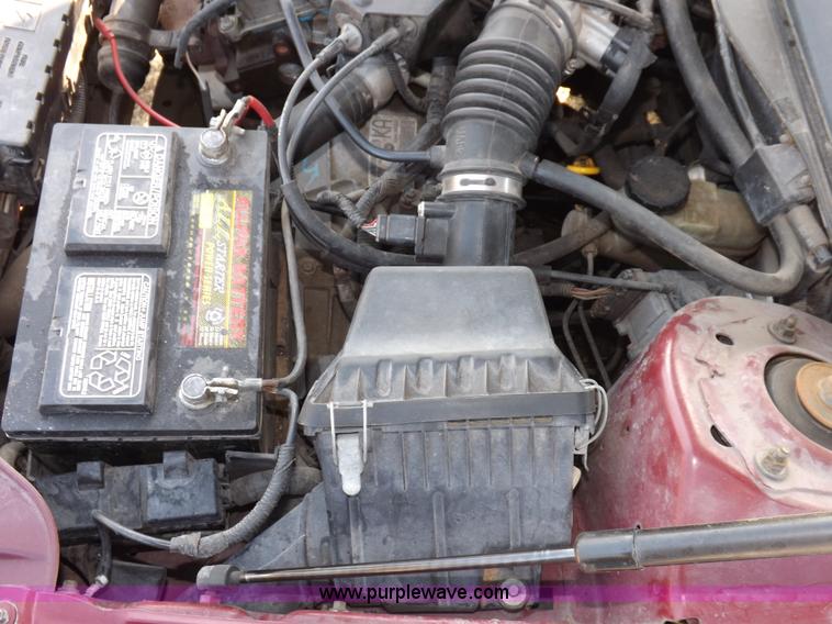 image for item I9032 2004 Ford Taurus SES