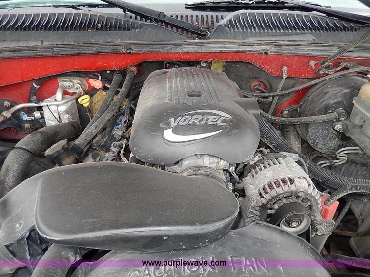image for item I9260 2002 Chevrolet Silverado 1500 Z71 Ext. Cab pickup truck