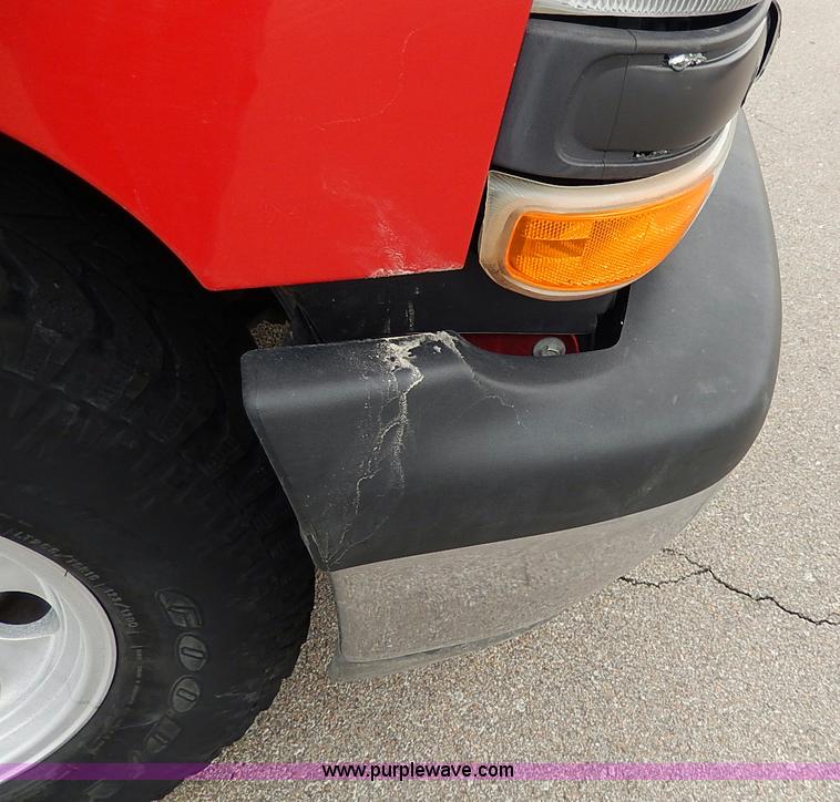 image for item I9260 2002 Chevrolet Silverado 1500 Z71 Ext. Cab pickup truck