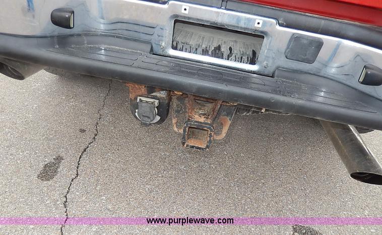 image for item I9260 2002 Chevrolet Silverado 1500 Z71 Ext. Cab pickup truck