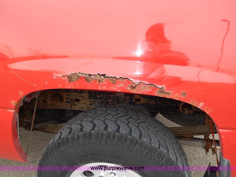 image for item I9260 2002 Chevrolet Silverado 1500 Z71 Ext. Cab pickup truck