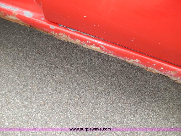 image for item I9260 2002 Chevrolet Silverado 1500 Z71 Ext. Cab pickup truck