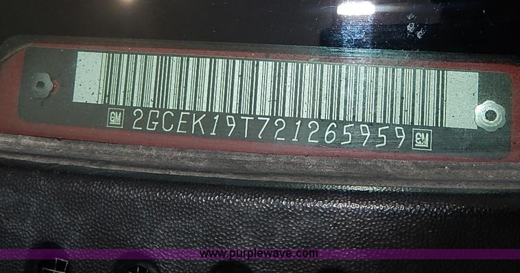 image for item I9260 2002 Chevrolet Silverado 1500 Z71 Ext. Cab pickup truck