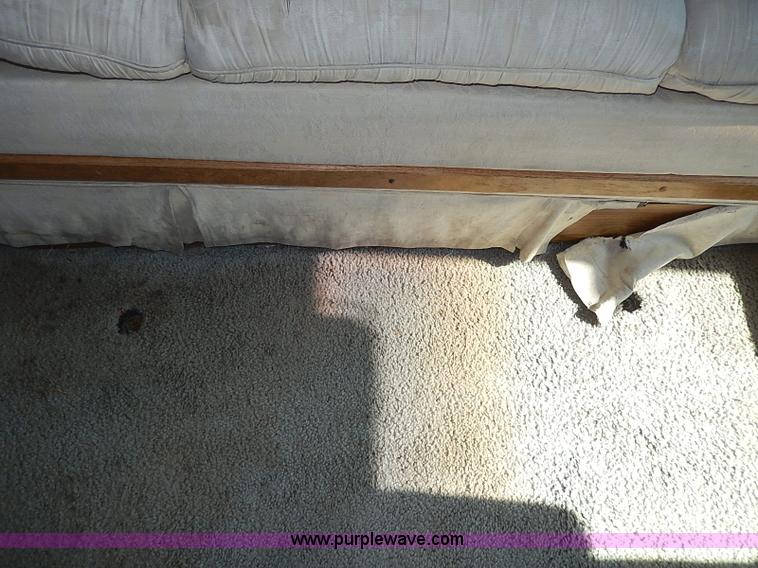 image for item I9264 1988 Chevrolet P30 Winnebago Itasca Windcruiser RV