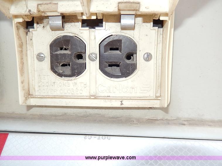 image for item I9264 1988 Chevrolet P30 Winnebago Itasca Windcruiser RV