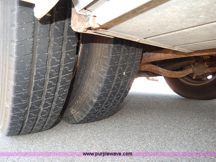 image for item I9264 1988 Chevrolet P30 Winnebago Itasca Windcruiser RV