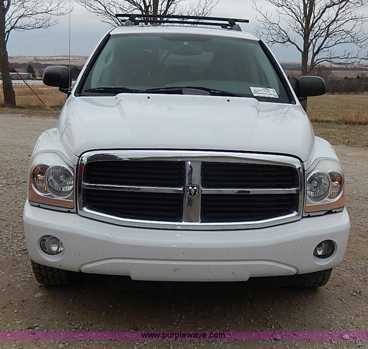 image for item I9265 2005 Dodge Durango SLT SUV