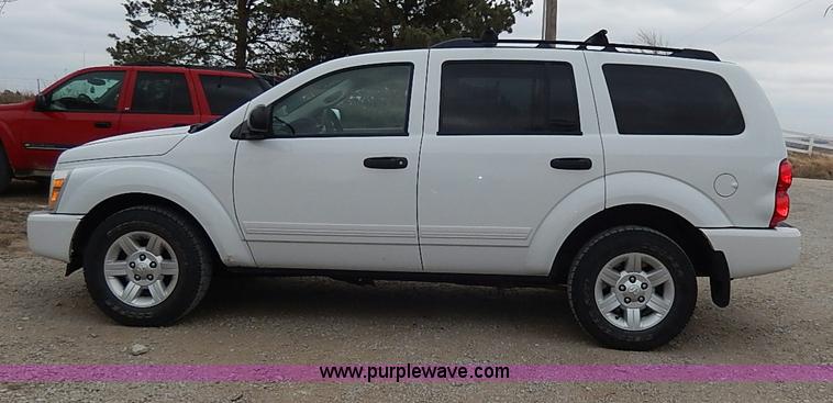 image for item I9265 2005 Dodge Durango SLT SUV