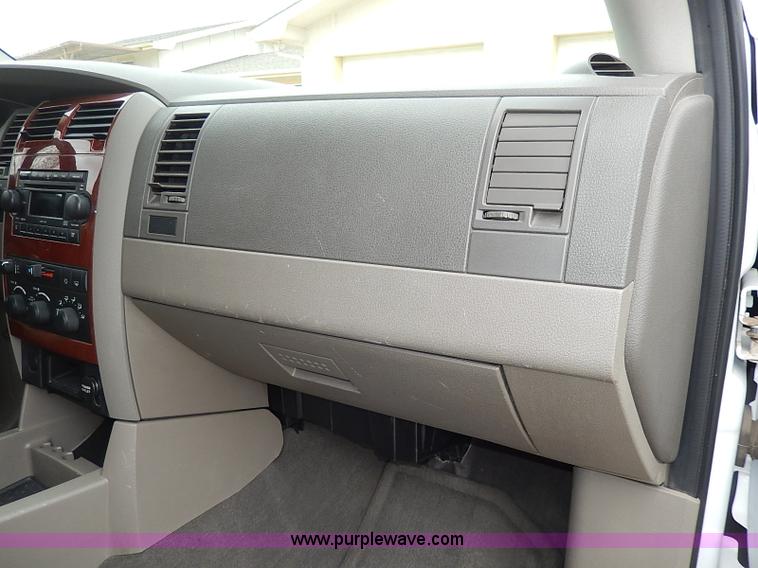 image for item I9265 2005 Dodge Durango SLT SUV