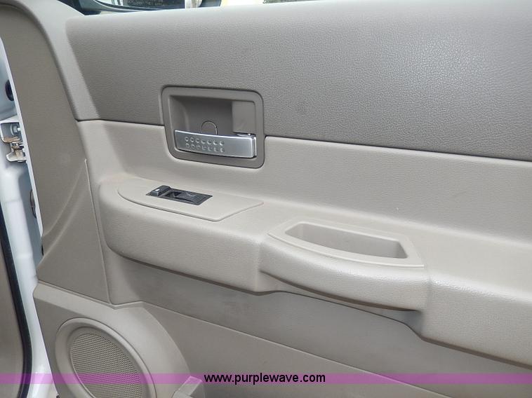 image for item I9265 2005 Dodge Durango SLT SUV