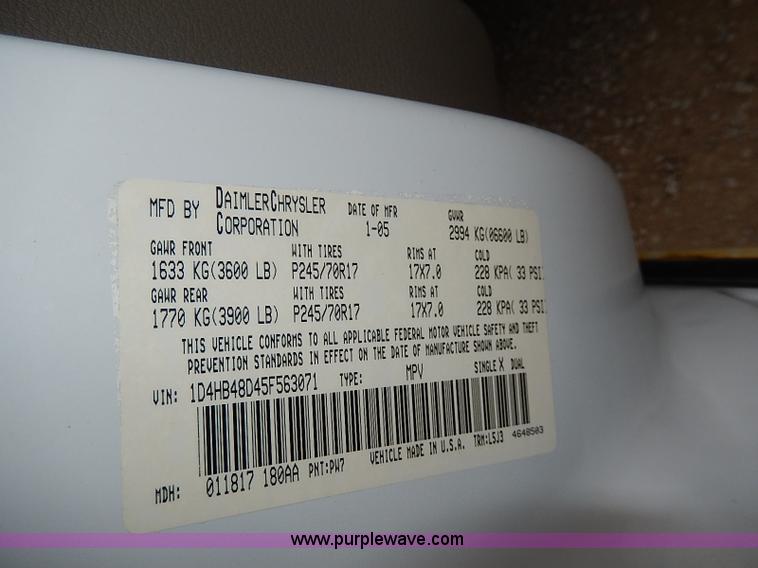 image for item I9265 2005 Dodge Durango SLT SUV