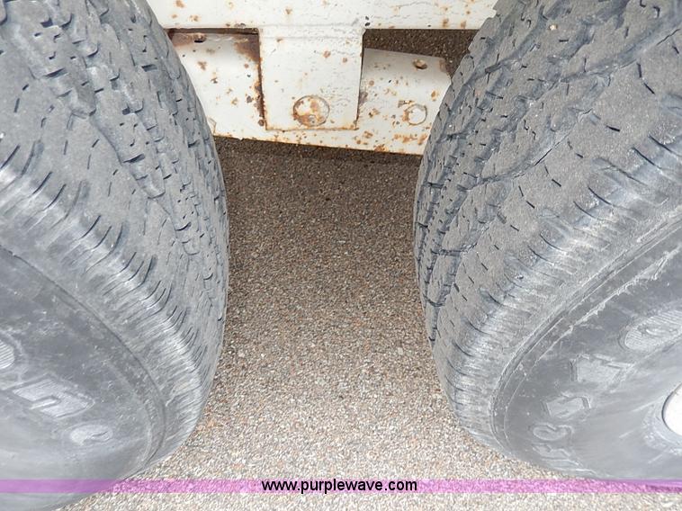 image for item I9357 1999 S&S 28' enclosed gooseneck car hauler trailer