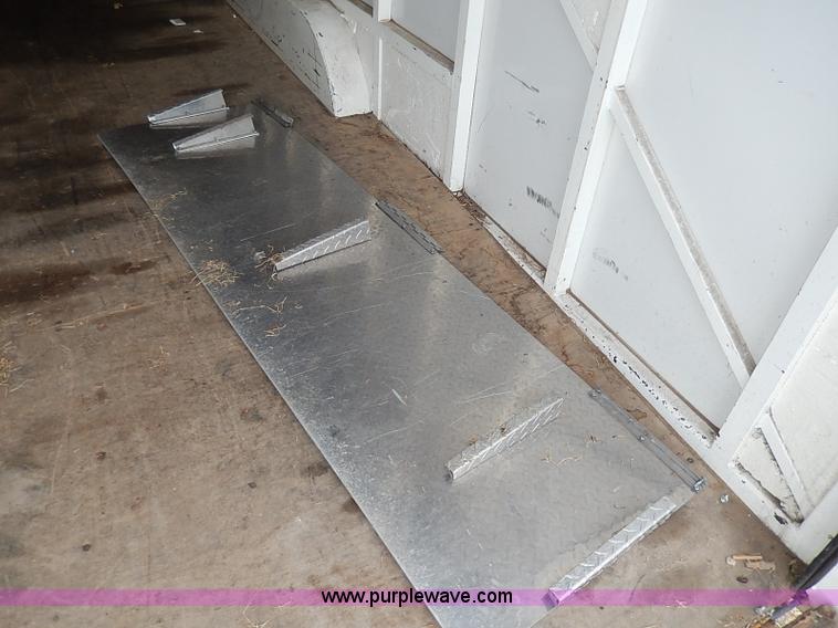 image for item I9357 1999 S&S 28' enclosed gooseneck car hauler trailer