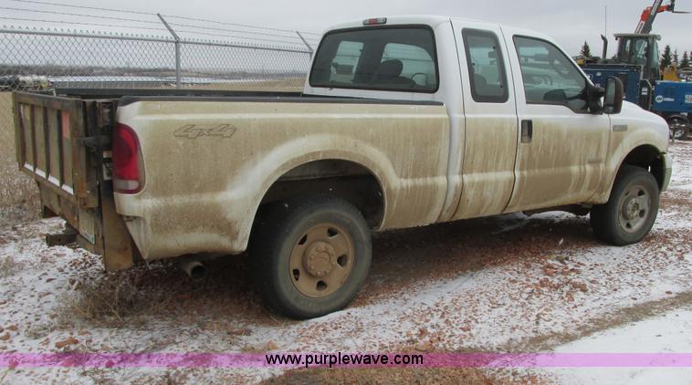image for item A8655 2006 Ford F250 Super Duty XLT SuperCab pickup truck