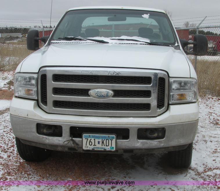image for item A8655 2006 Ford F250 Super Duty XLT SuperCab pickup truck