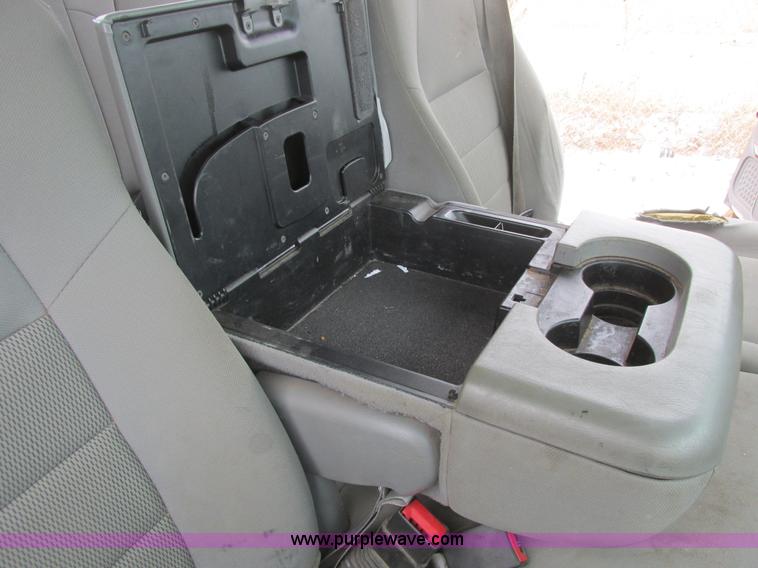 image for item A8655 2006 Ford F250 Super Duty XLT SuperCab pickup truck