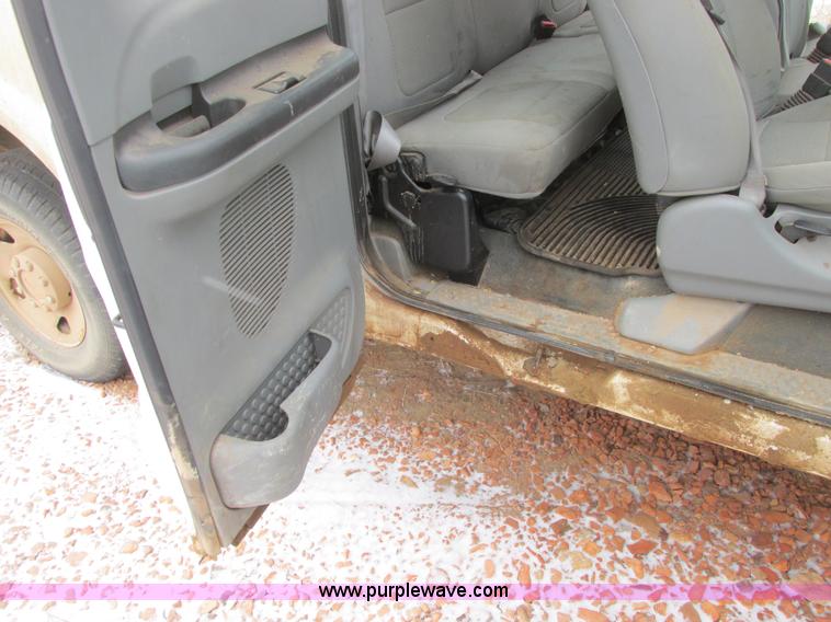 image for item A8655 2006 Ford F250 Super Duty XLT SuperCab pickup truck