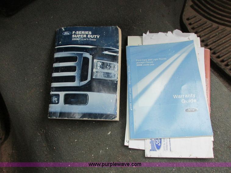 image for item A8655 2006 Ford F250 Super Duty XLT SuperCab pickup truck