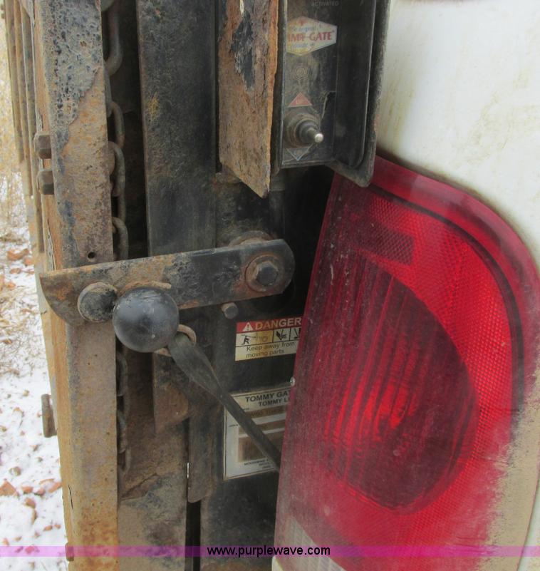 image for item A8655 2006 Ford F250 Super Duty XLT SuperCab pickup truck