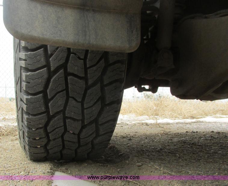 image for item A8657 2006 Ford F250 Super Duty XLT SuperCab pickup truck