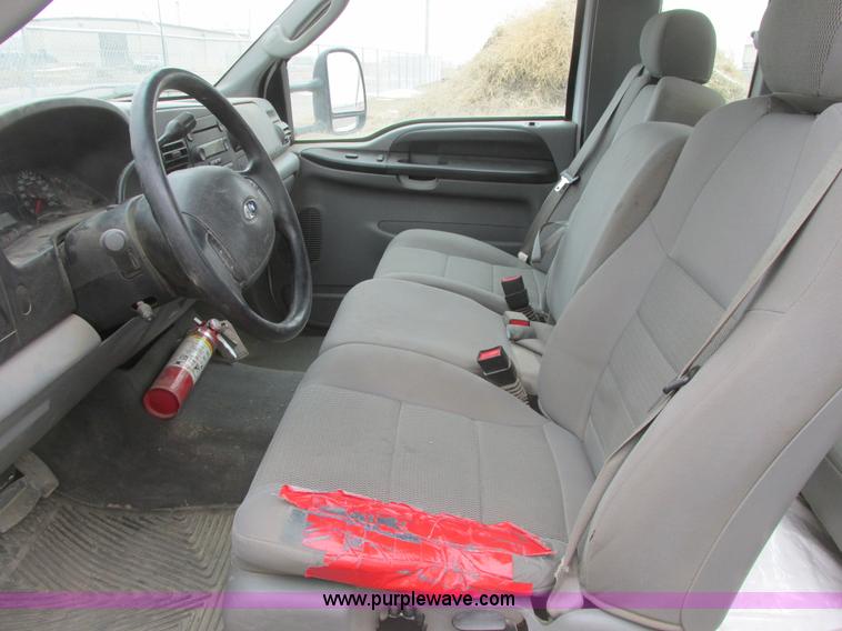 image for item A8657 2006 Ford F250 Super Duty XLT SuperCab pickup truck