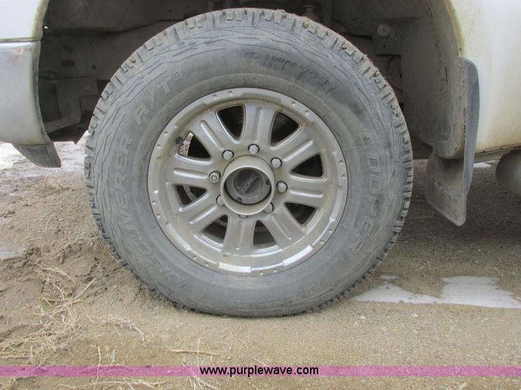 image for item A8657 2006 Ford F250 Super Duty XLT SuperCab pickup truck