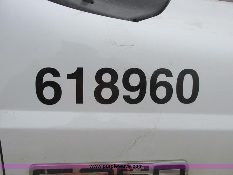 image for item A8657 2006 Ford F250 Super Duty XLT SuperCab pickup truck