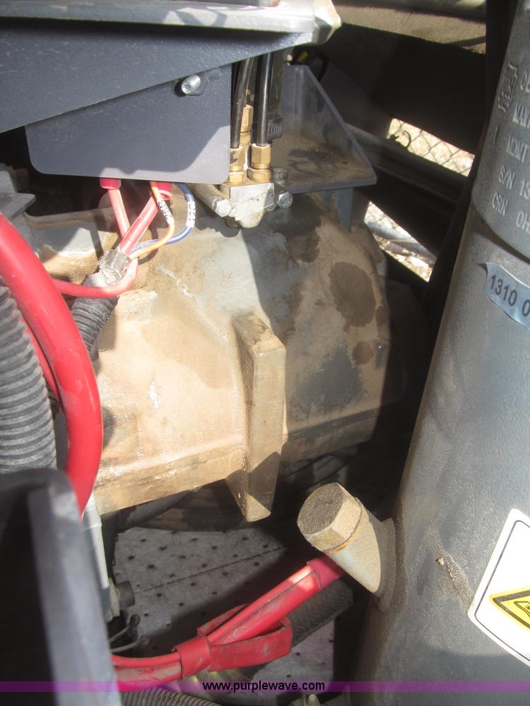 image for item F7336 2010 Atlas Copco XAS185JDRSC air compressor