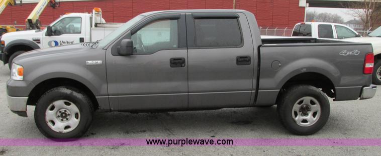 image for item G9135 2005 Ford F150 SuperCrew pickup truck